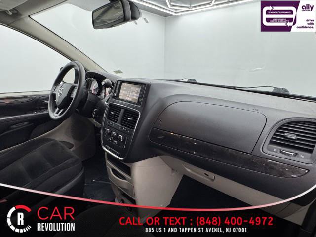 Used 2019 Dodge Grand Caravan SE w/ UConnect Hands-Free Group FWD image 39