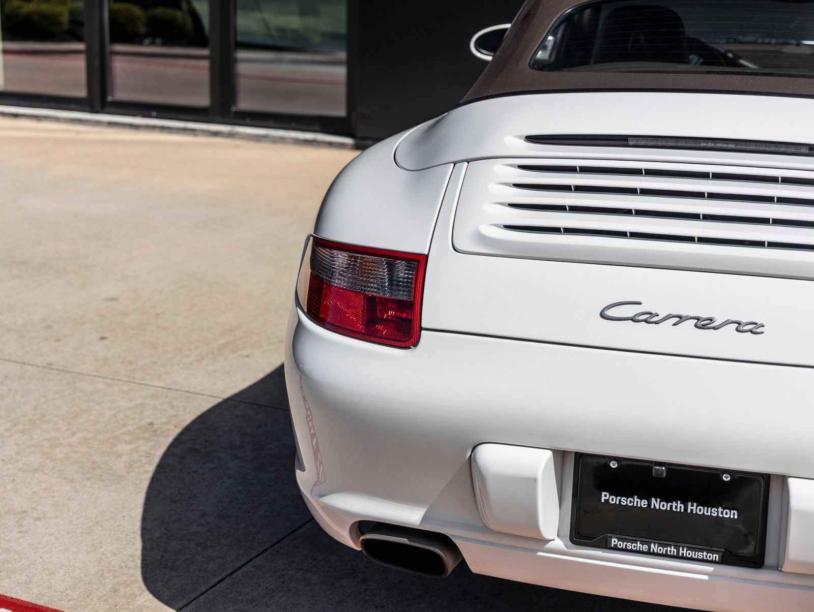 Used 2006 Porsche 911 Carrera RWD image 11