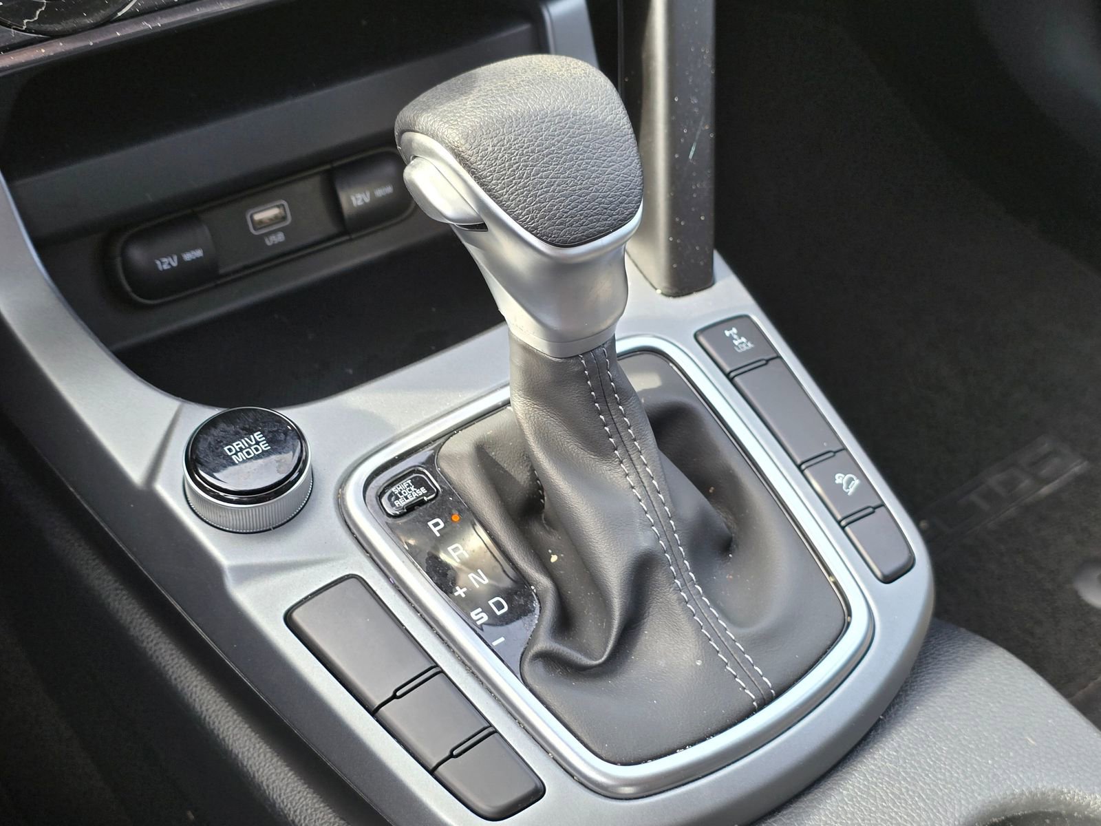 Used 2025 Kia Seltos LX AWD/4WD image 24
