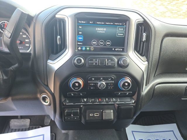 Certified 2022 Chevrolet Silverado 3500 LT w/ Convenience Package image 10