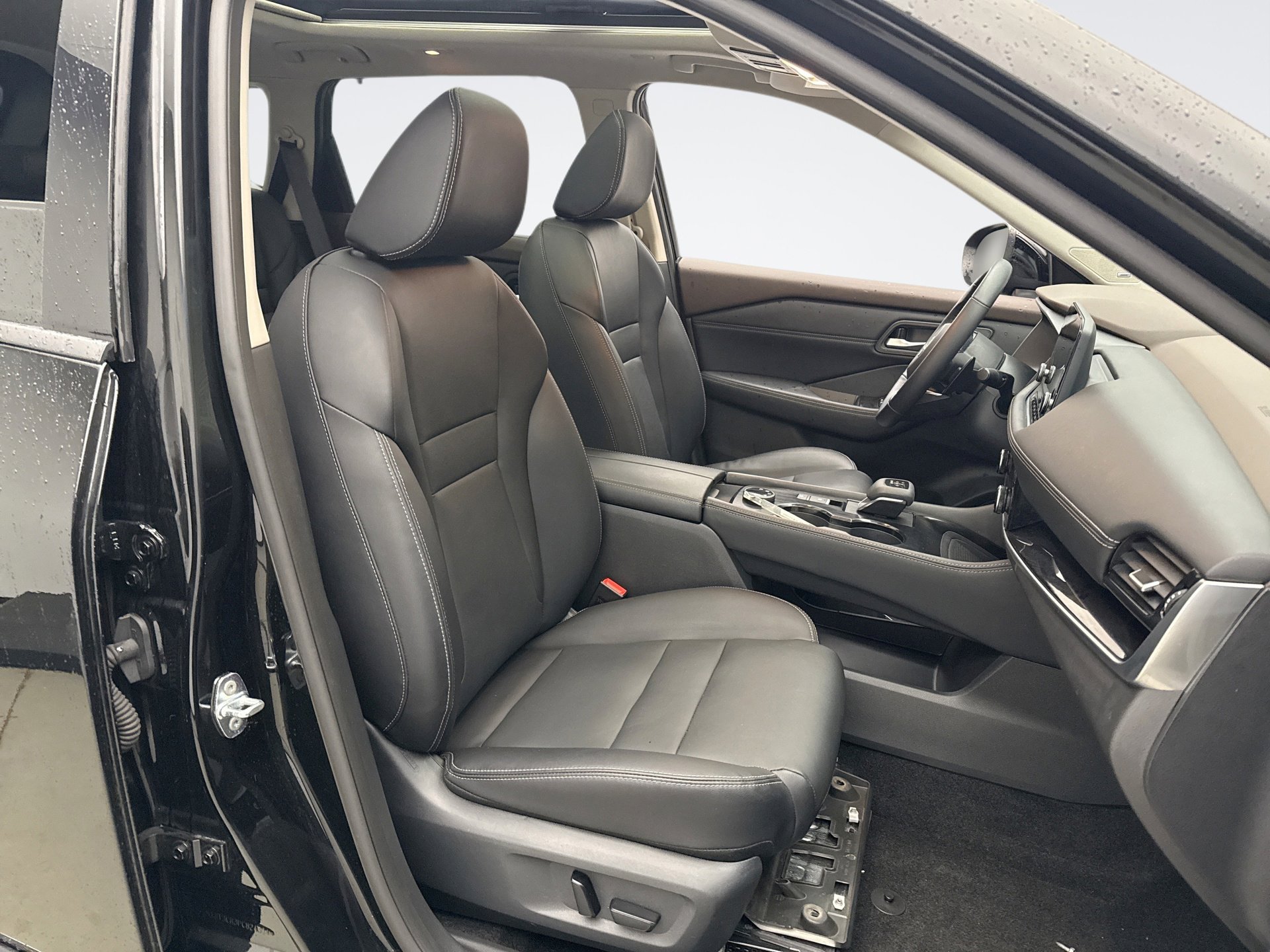 Used 2023 Nissan Rogue SL w/ SL Premium Package AWD/4WD image 17