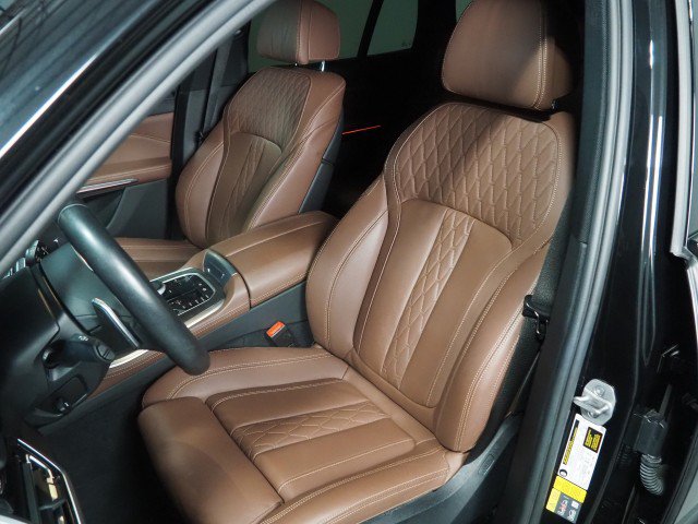 Used 2023 BMW X5 xDrive45e w/ Executive Package AWD/4WD image 14