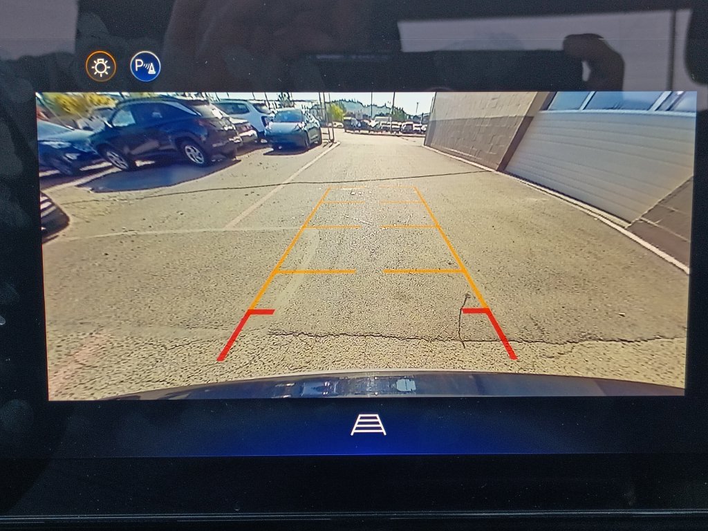 Used 2026 Chevrolet Equinox LT AWD/4WD image 23