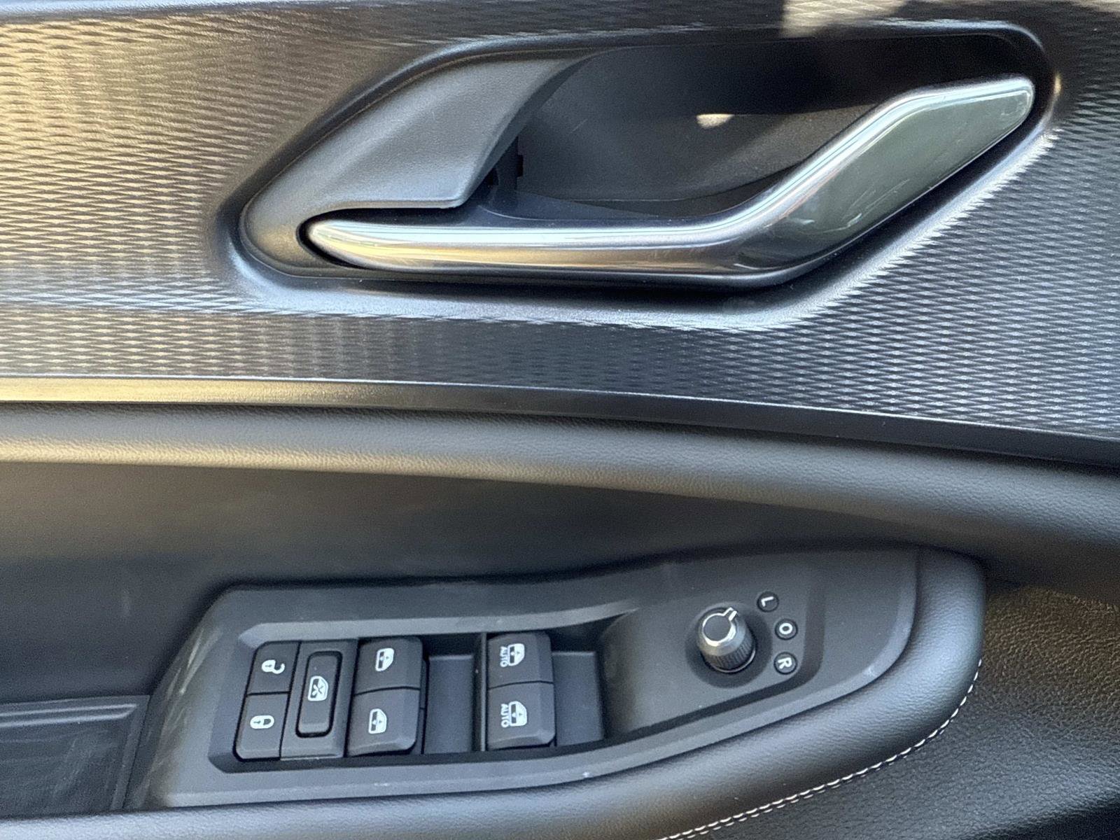 New 2025 Jeep Grand Cherokee L Altitude image 19