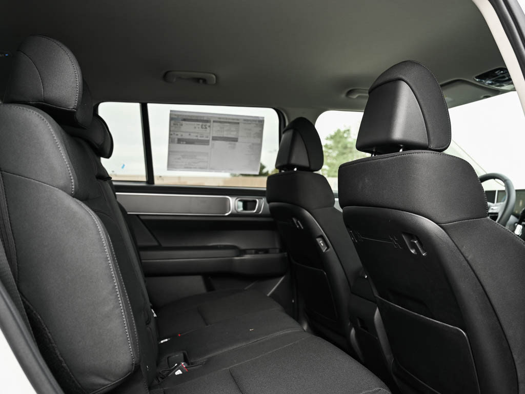 New 2026 Hyundai Santa Fe SE image 13