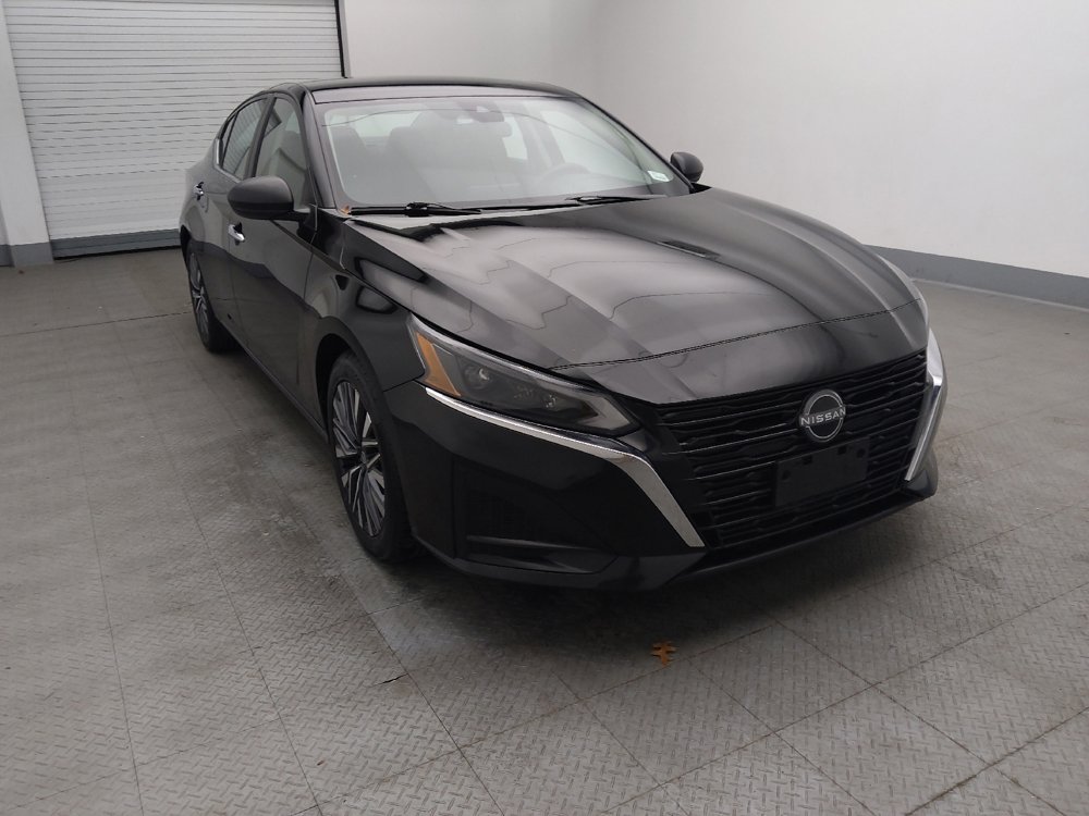 Used 2024 Nissan Altima 2.5 SV image 13