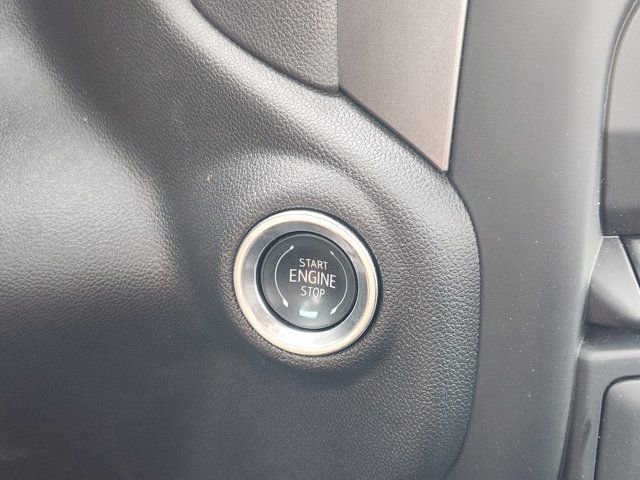 Used 2025 Chevrolet Silverado 1500 W/T image 8