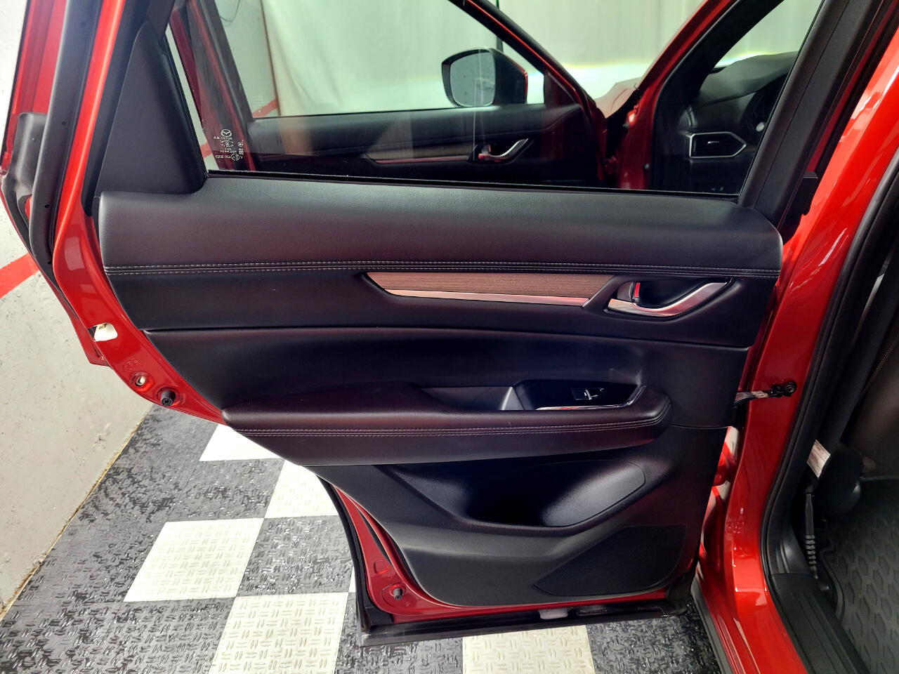 Used 2020 MAZDA CX-5 Signature image 25