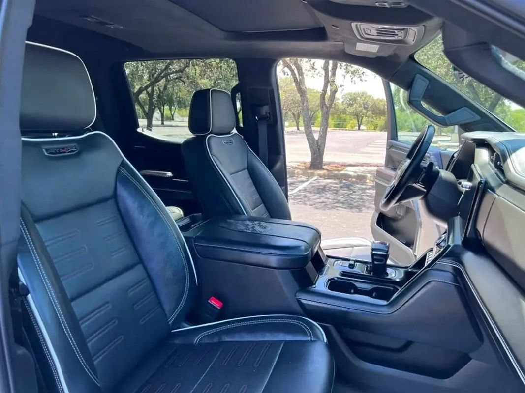 Used 2024 GMC Sierra 1500 AT4X AWD/4WD image 30