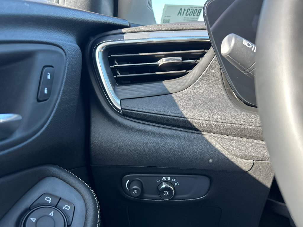 Certified 2024 Buick Encore GX Preferred FWD image 19