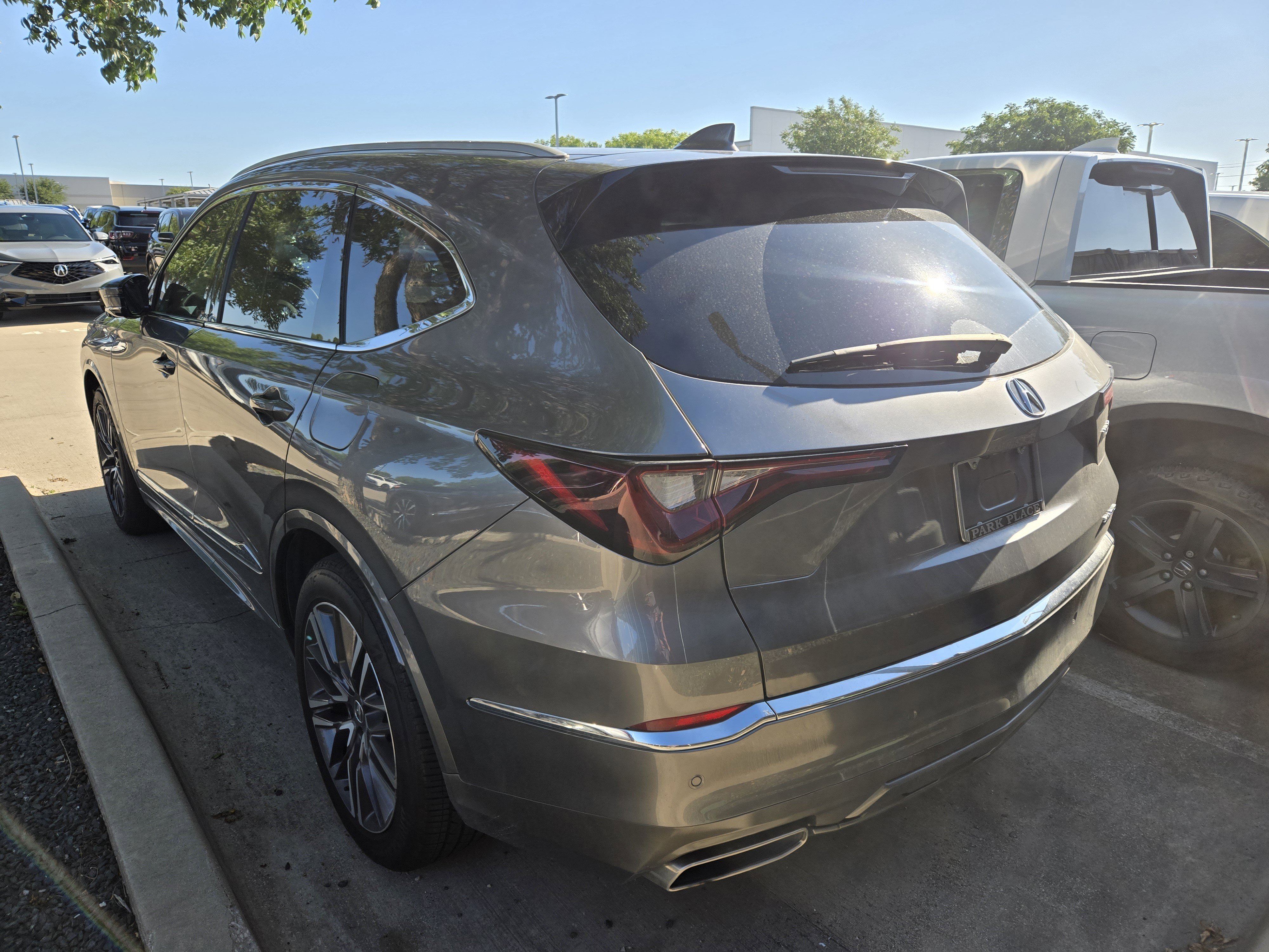 Certified 2025 Acura MDX SH-AWD w/ Advance Package image 11