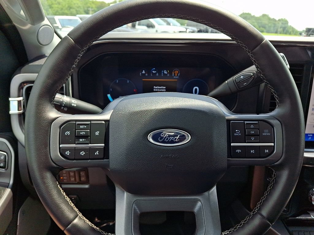 Used 2025 Ford F250 Lariat AWD/4WD image 19