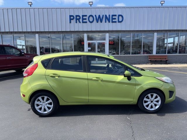 Used 2011 Ford Fiesta SE w/ 203A Rapid Spec Order Code image 2