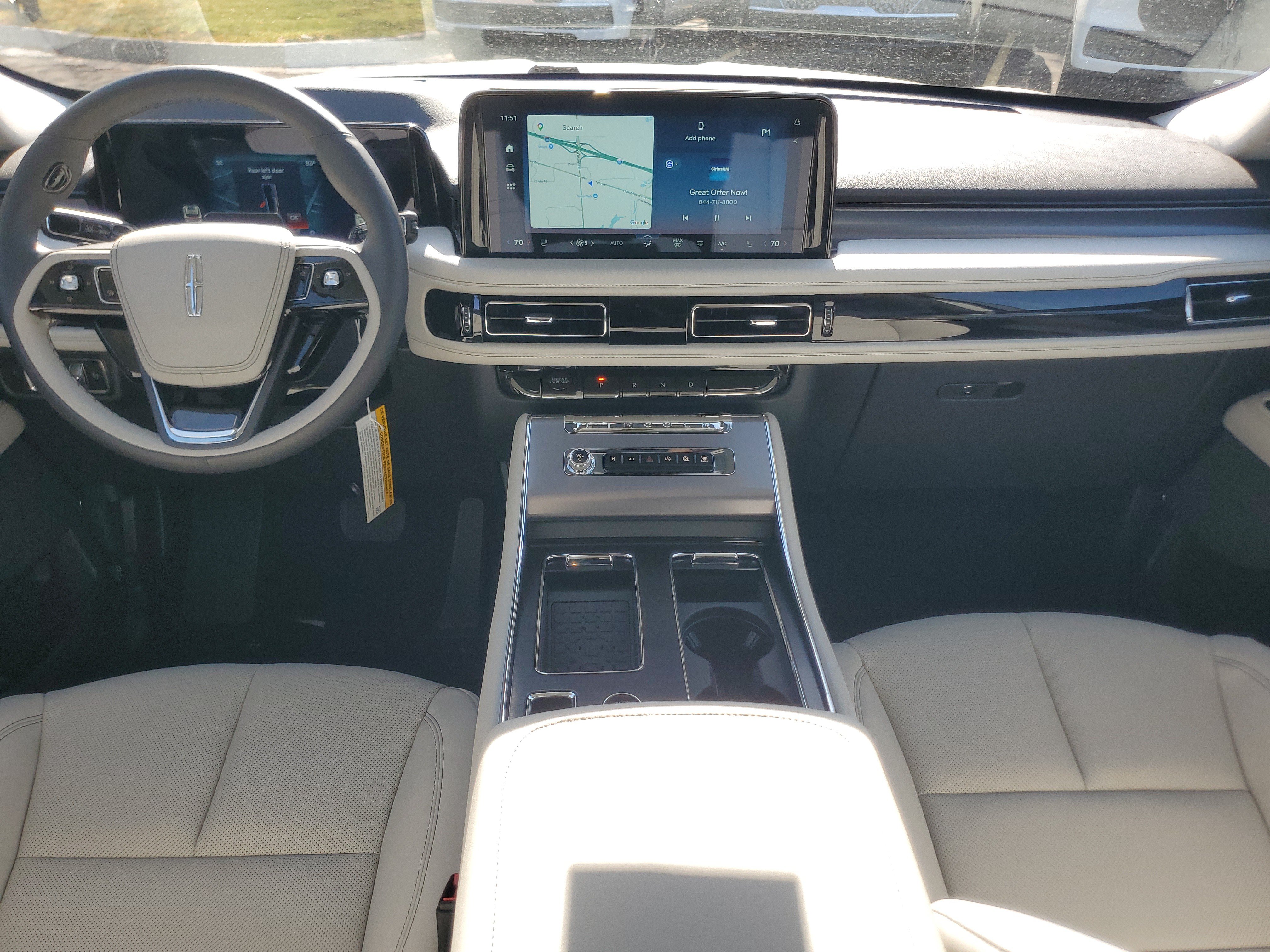 New 2027 Lincoln Aviator AWD image 25