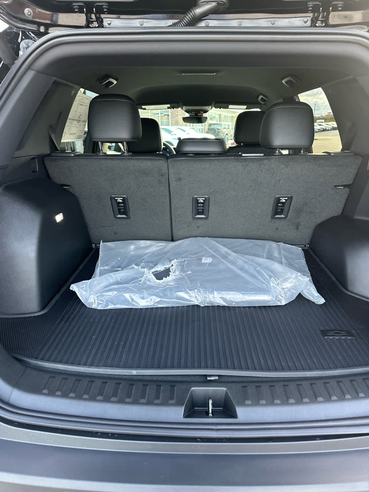 New 2026 Chevrolet Equinox LT w/ Convenience Package II image 9