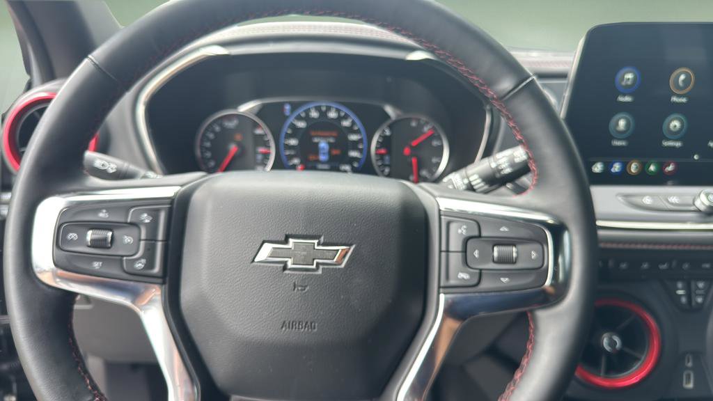 Used 2025 Chevrolet Blazer RS FWD image 13