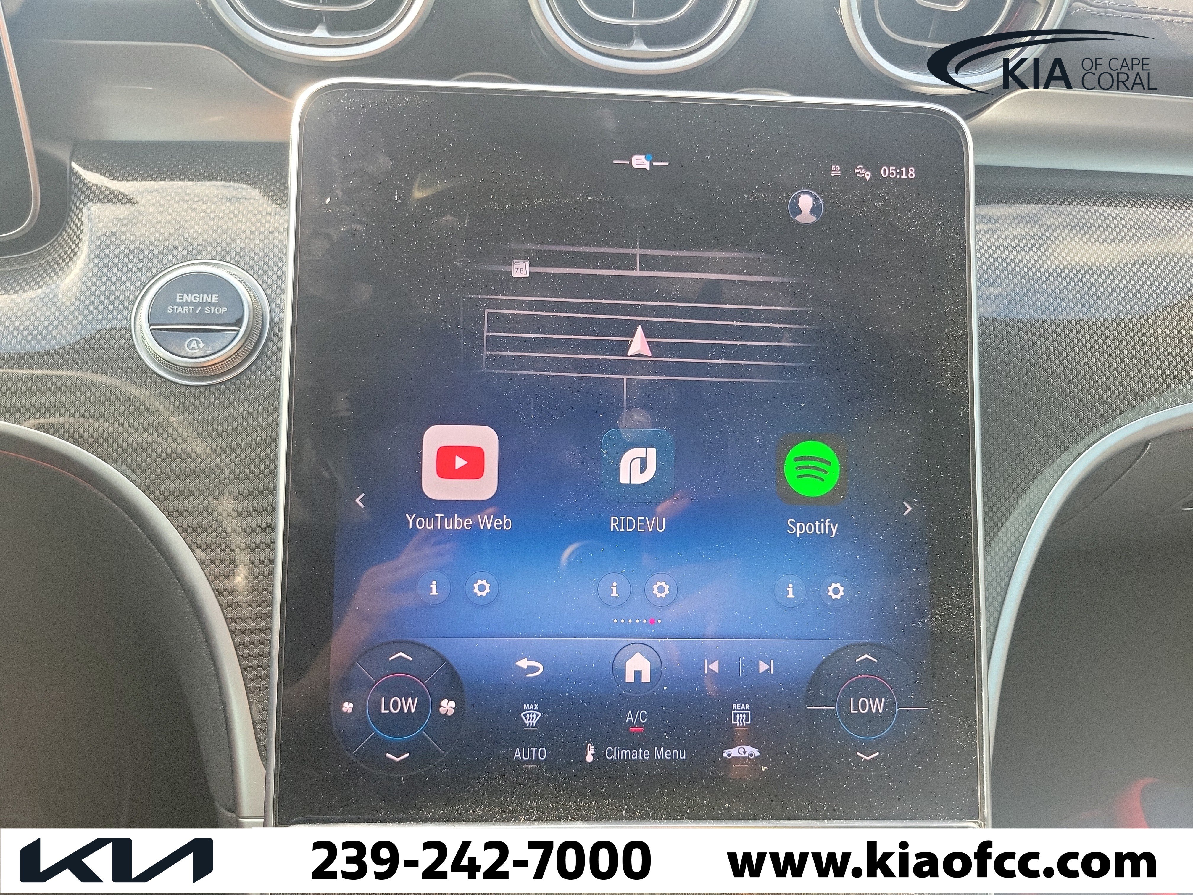 Used 2024 Mercedes-Benz CLE 300 4MATIC Coupe image 20