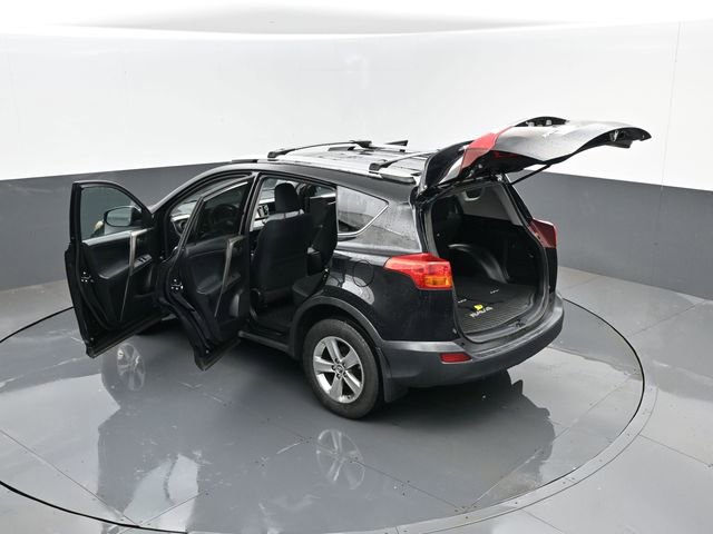 Used 2015 Toyota RAV4 XLE image 32