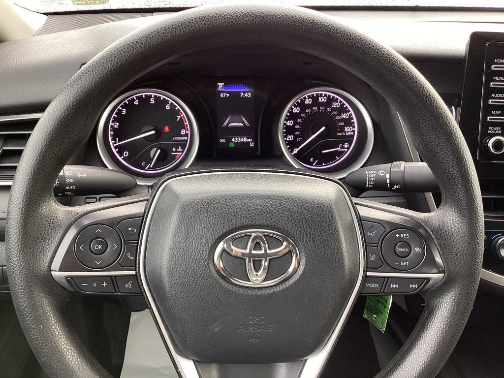 Used 2024 Toyota Camry LE image 28