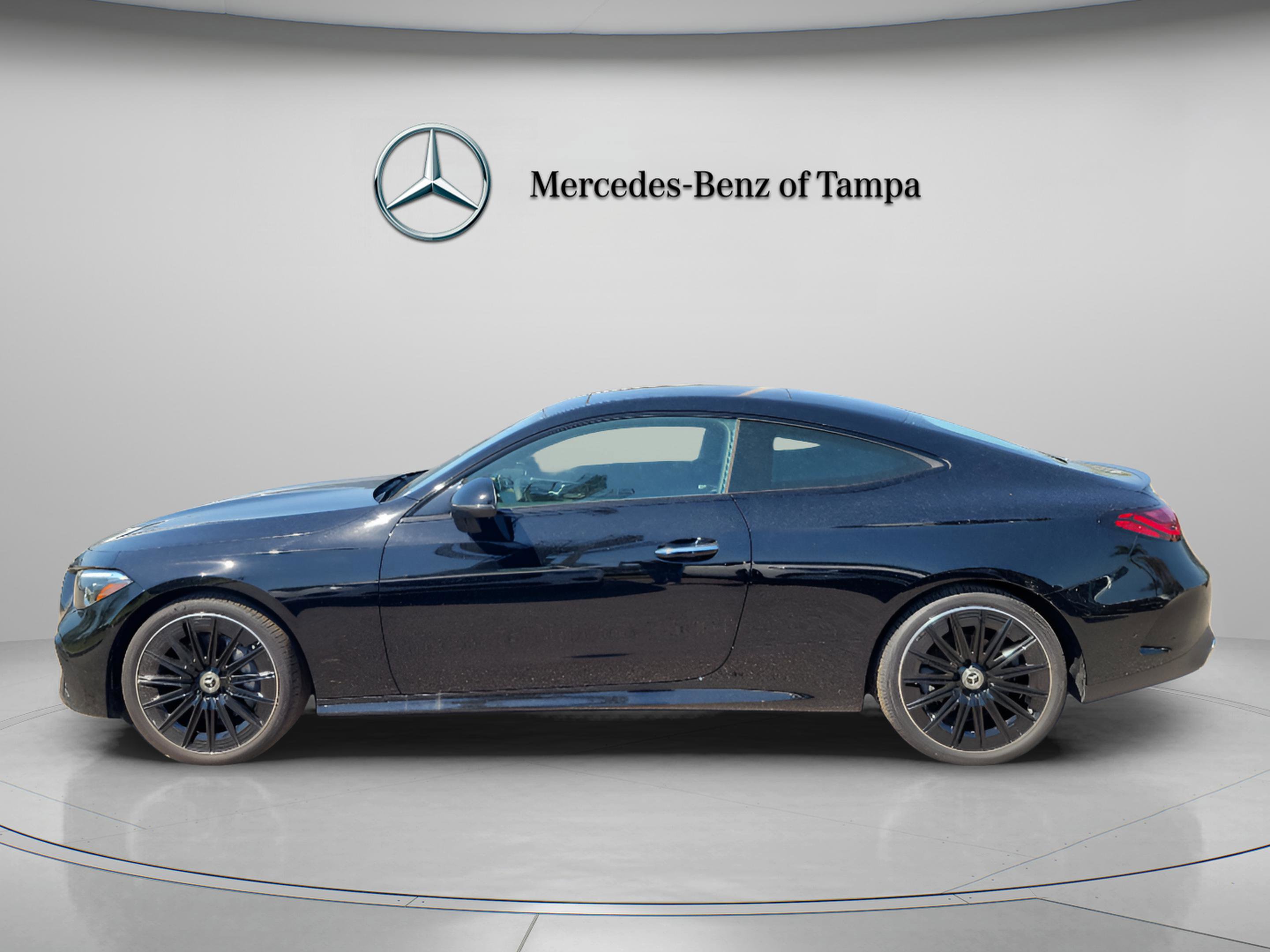 Certified 2026 Mercedes-Benz CLE 300 4MATIC Coupe image 2