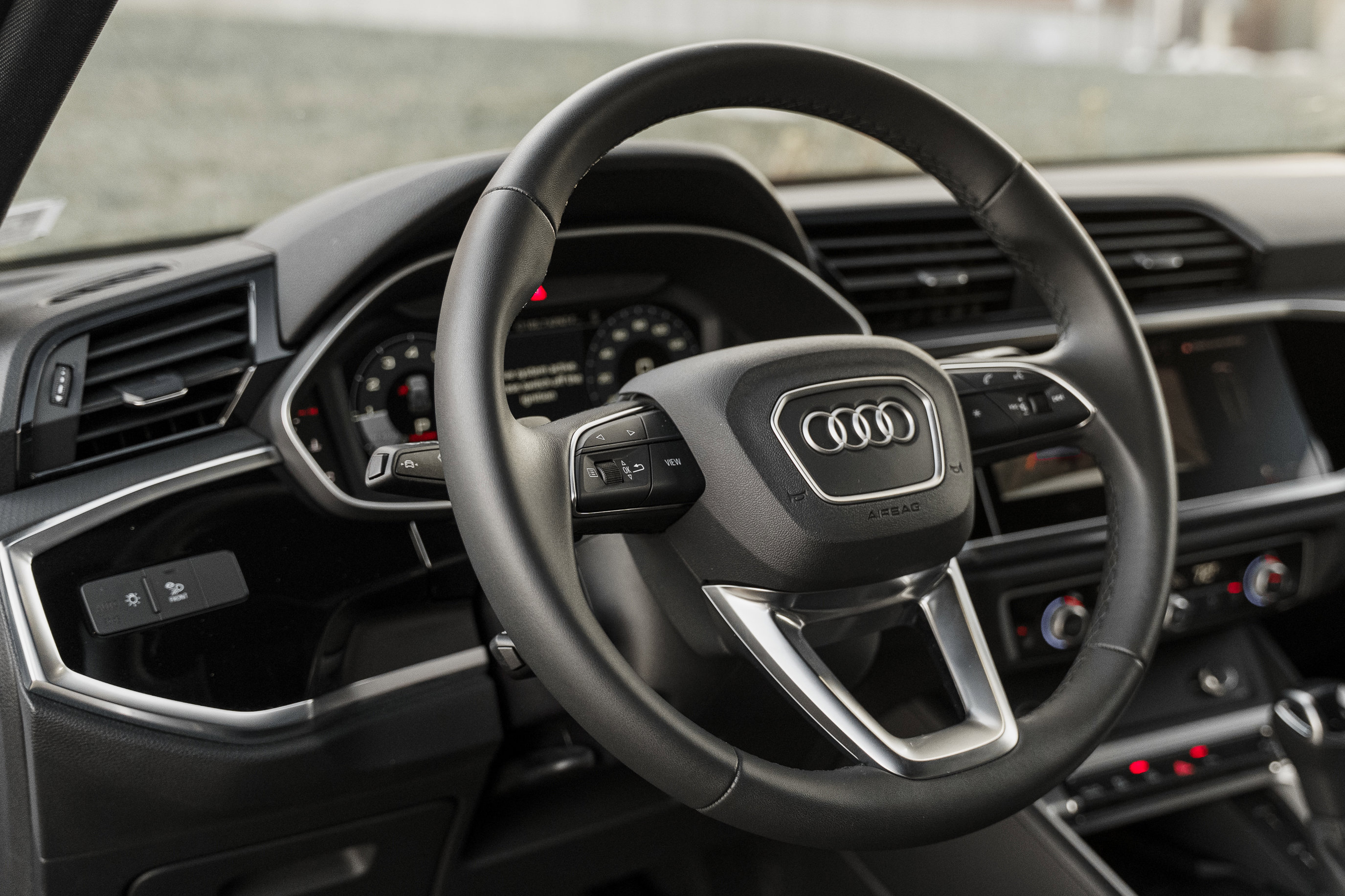 Certified 2025 Audi Q3 2.0T Premium w/ Convenience Package image 10