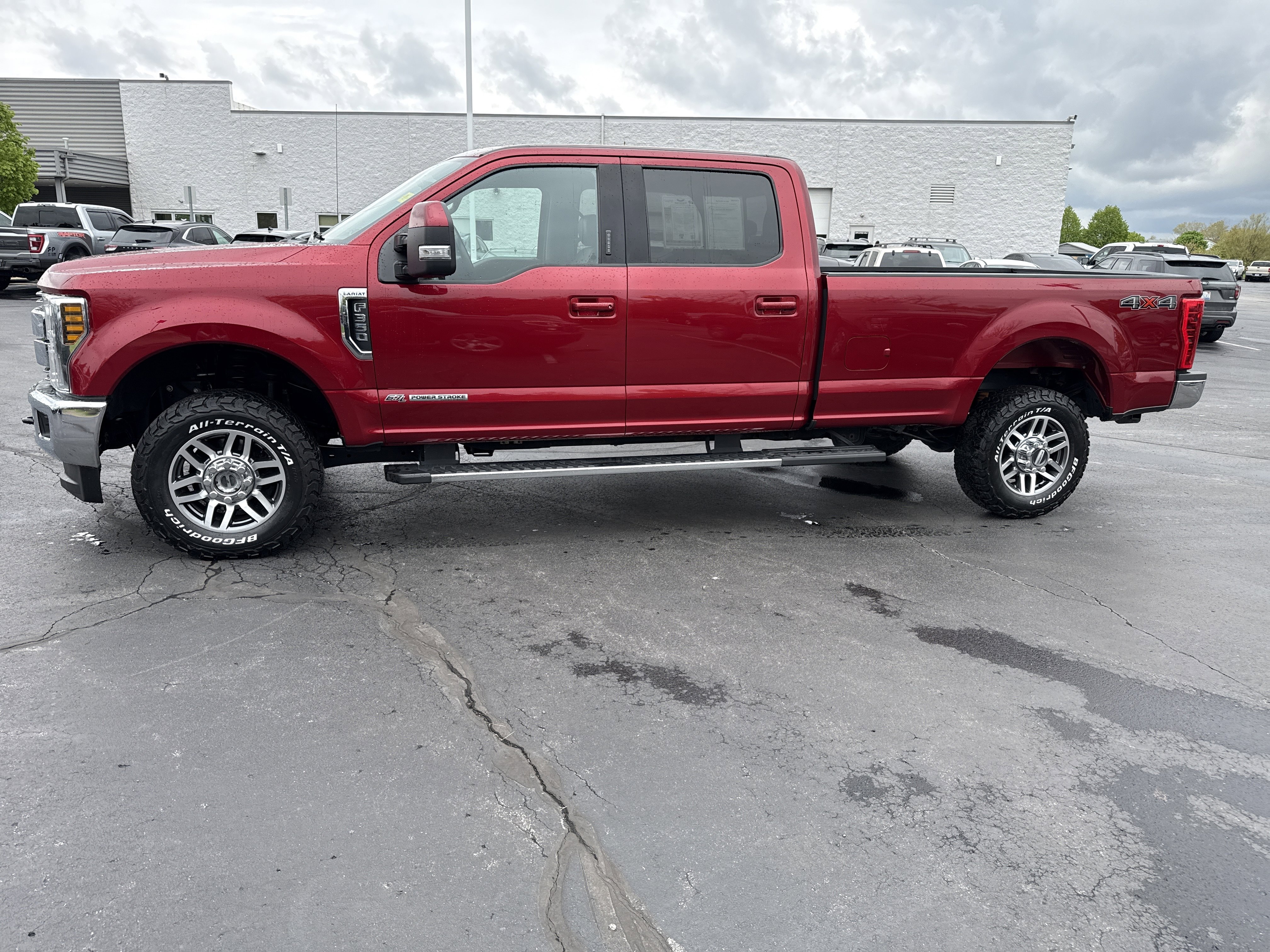 Used 2019 Ford F350 Lariat AWD/4WD image 3