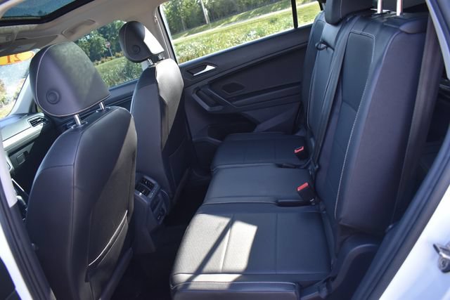 Used 2021 Volkswagen Tiguan SE FWD image 19