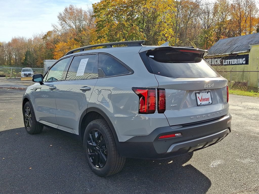 Used 2022 Kia Sorento S AWD/4WD image 4