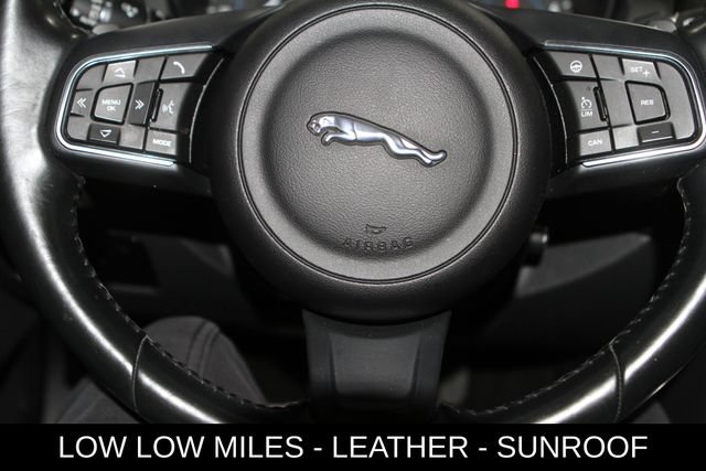 Used 2017 Jaguar XE Prestige RWD image 16