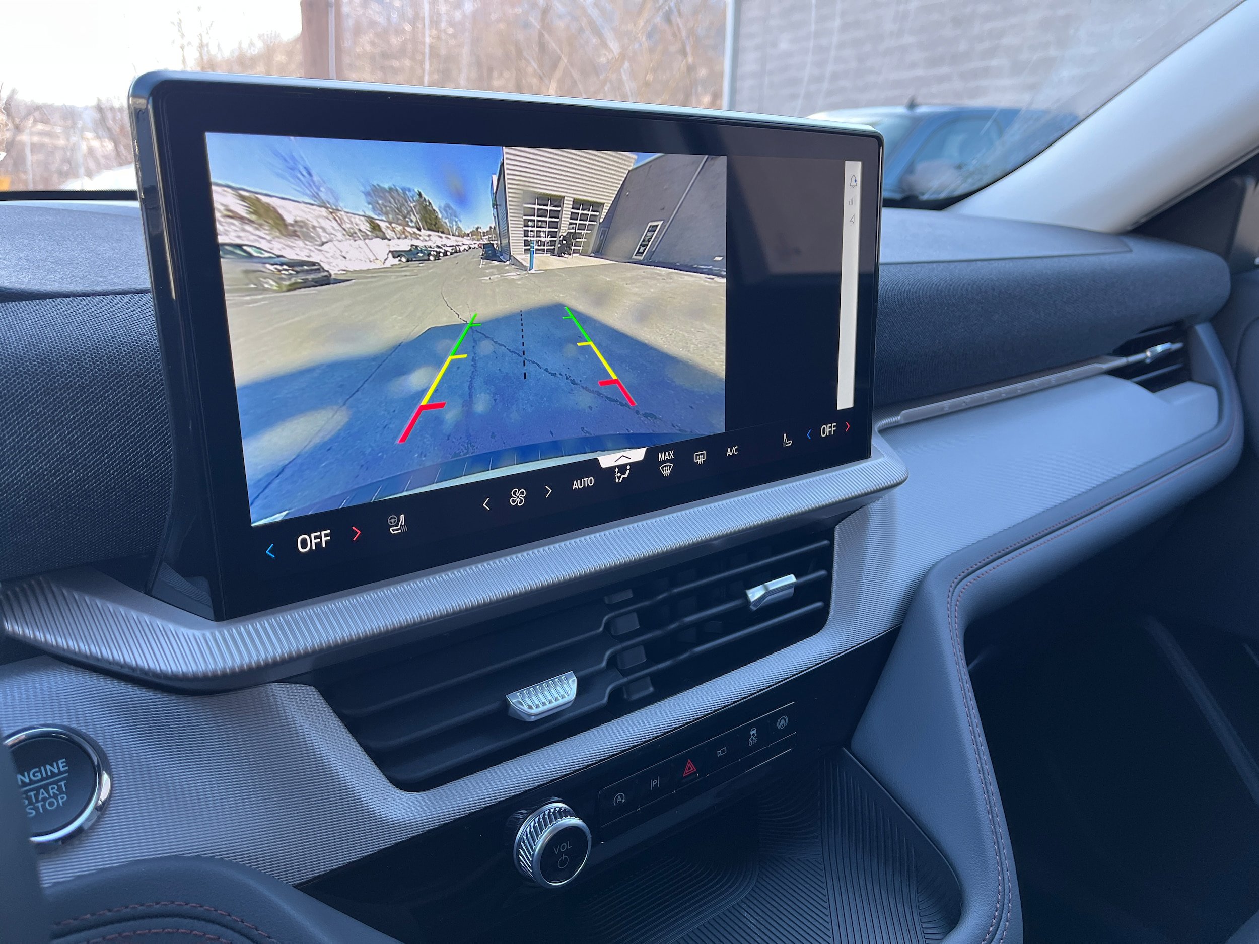 New 2026 Ford Explorer Active w/ Active Comfort Package image 18