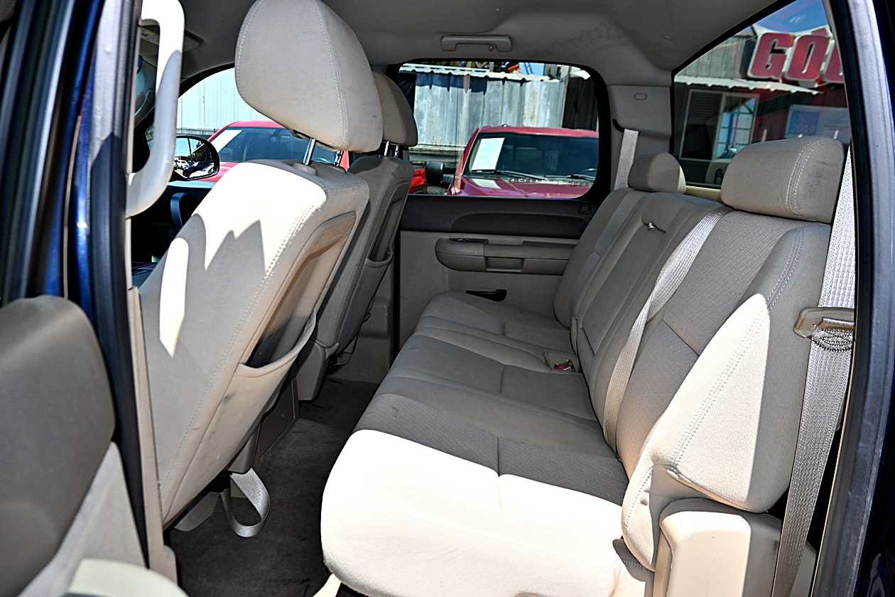 Used 2012 Chevrolet Silverado 1500 LT w/ All-Star Edition RWD image 9