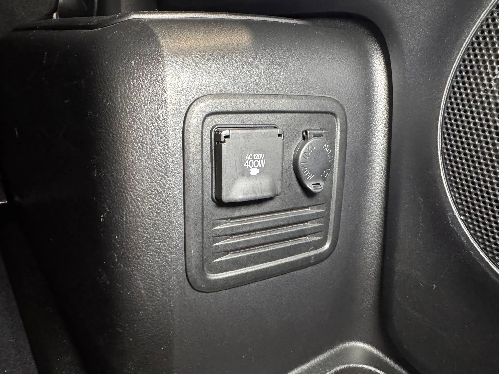 Used 2012 Toyota 4Runner Limited image 23