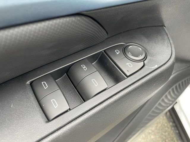 New 2026 Chevrolet Equinox EV LT AWD/4WD image 13