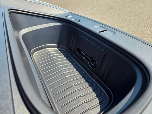 Used 2026 Tesla Model Y AWD image 50
