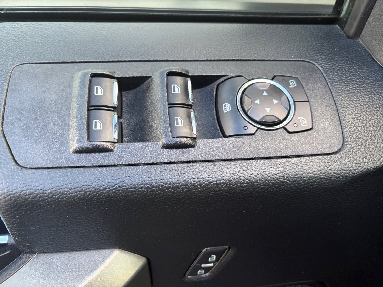 Used 2018 Ford F150 XLT w/ Equipment Group 302A Luxury AWD/4WD image 13