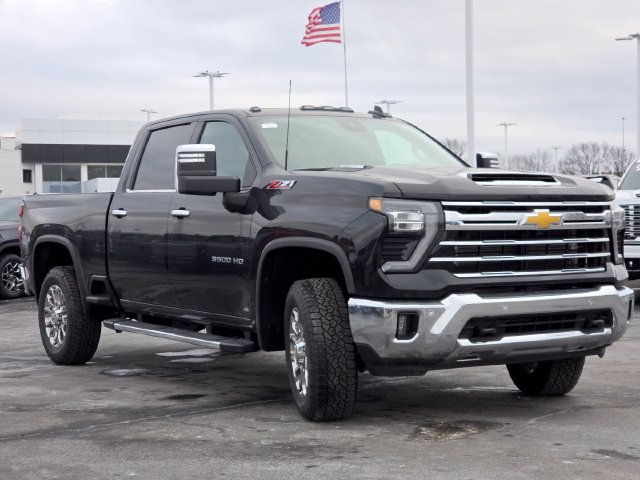 New 2026 Chevrolet Silverado 3500 LTZ w/ LTZ Premium Package AWD/4WD image 21