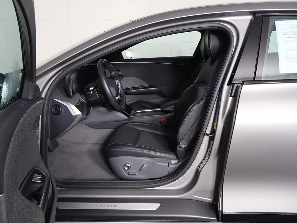 Used 2024 Lucid Air Pure RWD image 25
