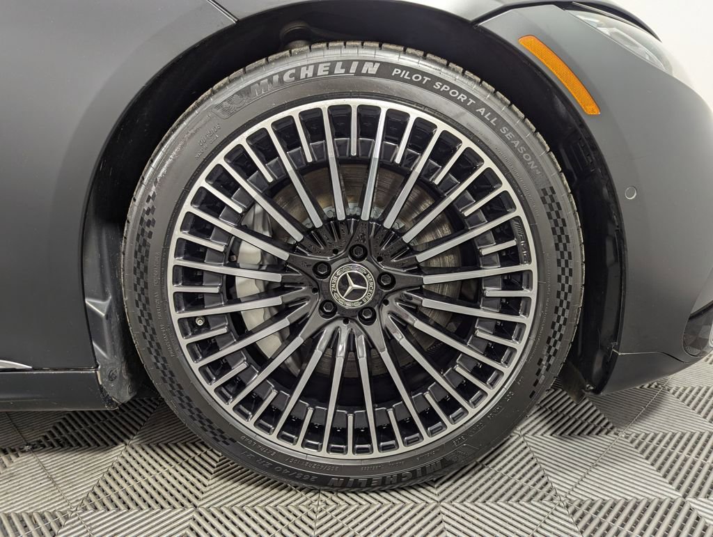 Used 2022 Mercedes-Benz EQS 580 4MATIC Sedan image 28