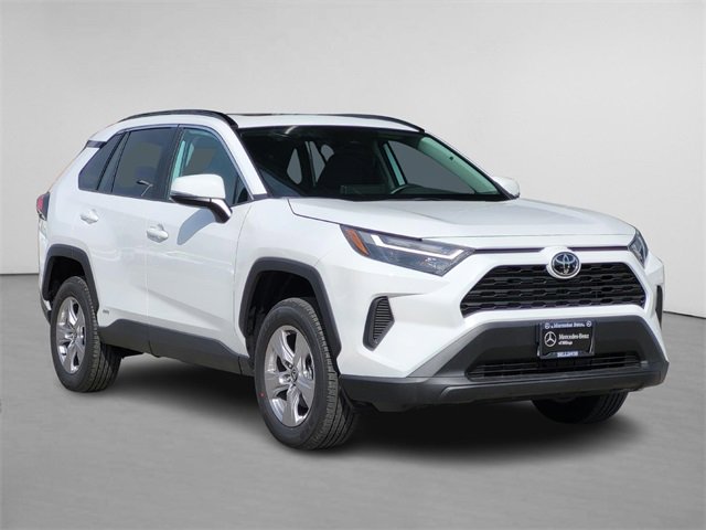 Used 2025 Toyota RAV4 XLE image 1