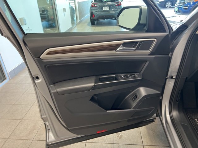 Used 2021 Volkswagen Atlas SE image 16