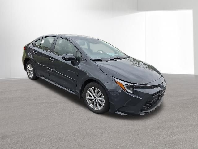Used 2023 Toyota Corolla LE w/ LE Convenience Package FWD image 10