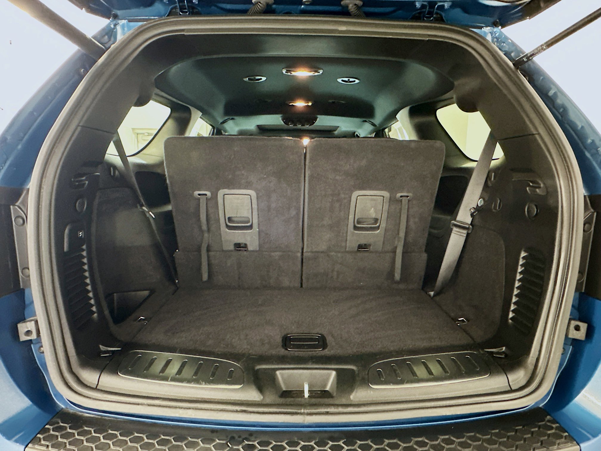 Used 2025 Dodge Durango GT image 32