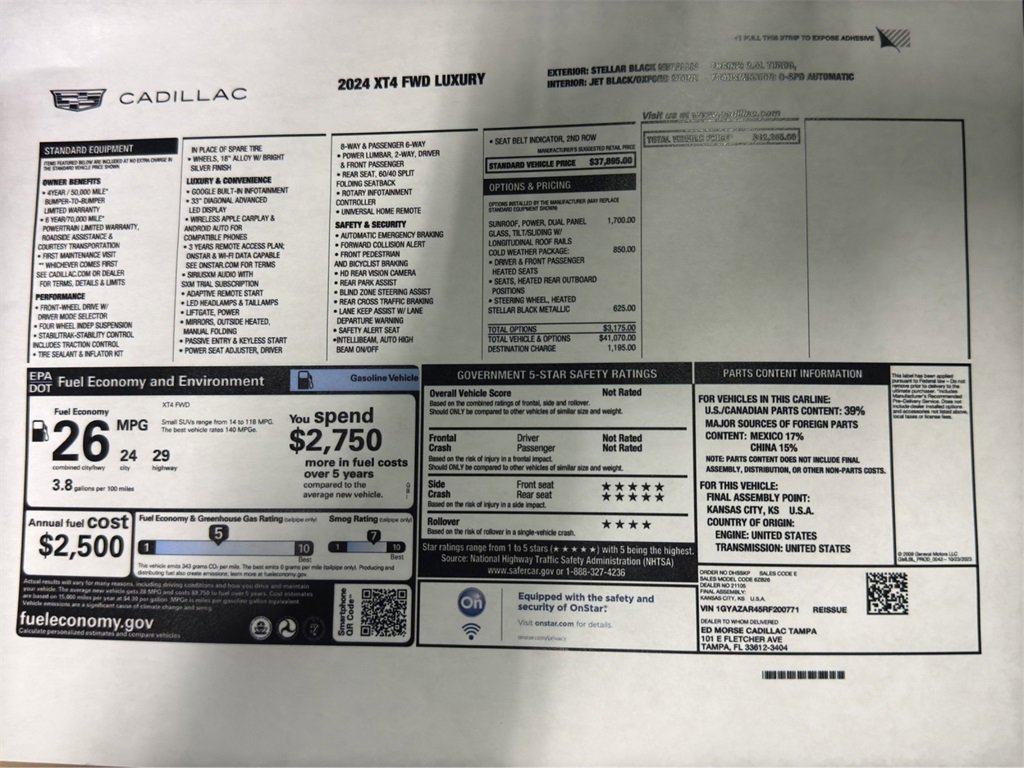 Used 2024 Cadillac XT4 Luxury w/ Cold Weather Package image 2