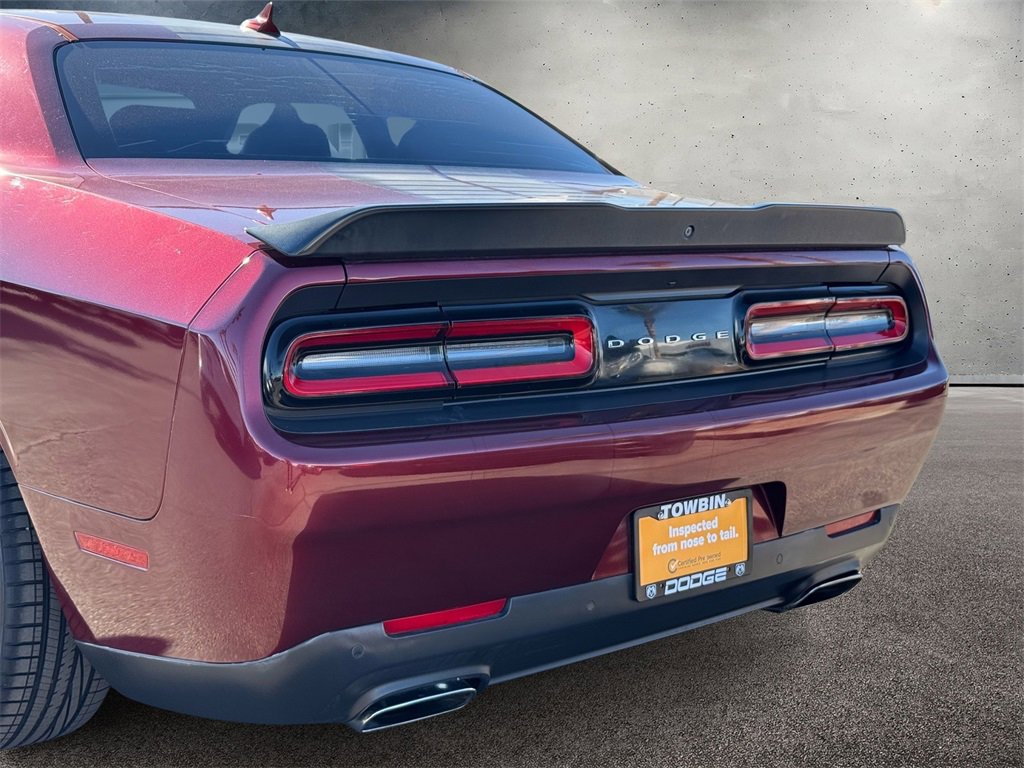 Used 2017 Dodge Challenger SXT Plus image 5