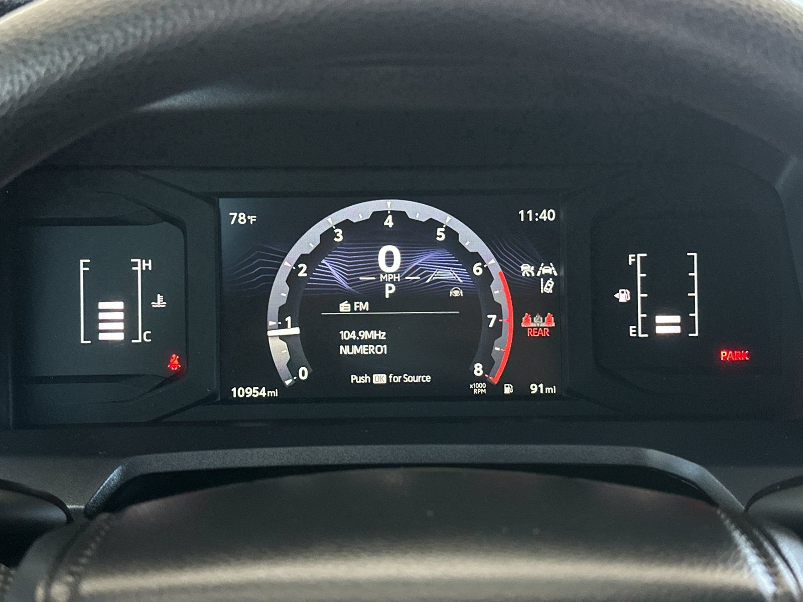 Used 2025 Toyota Tacoma SR5 AWD/4WD image 21