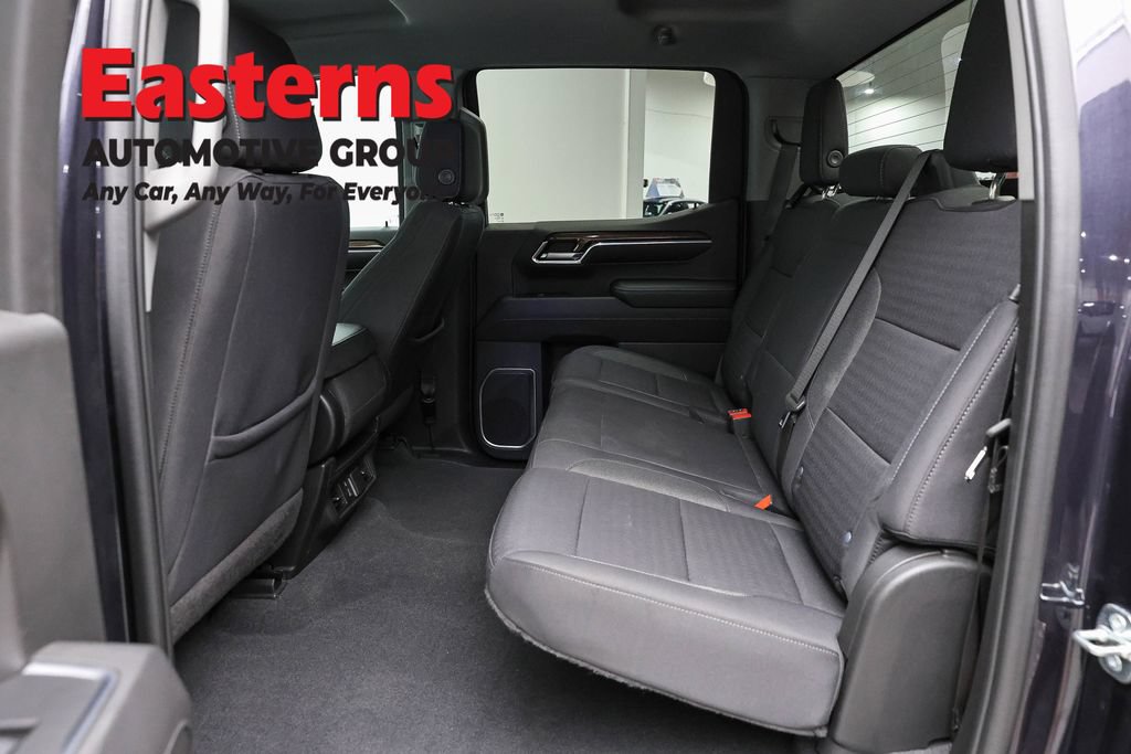 Used 2023 Chevrolet Silverado 1500 LT AWD/4WD image 23