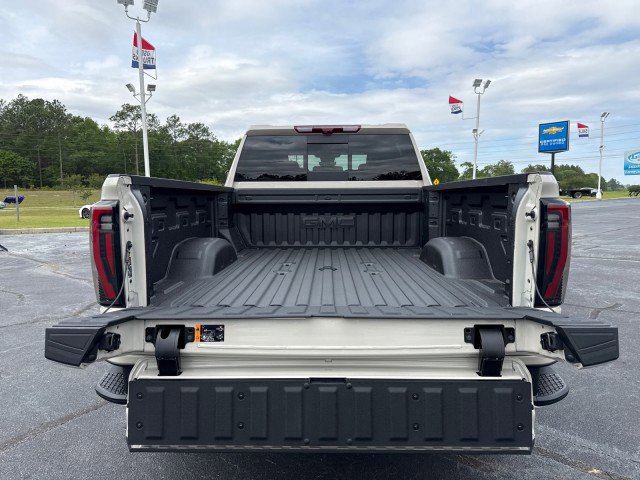 New 2026 GMC Sierra 2500 AT4 AWD/4WD image 5