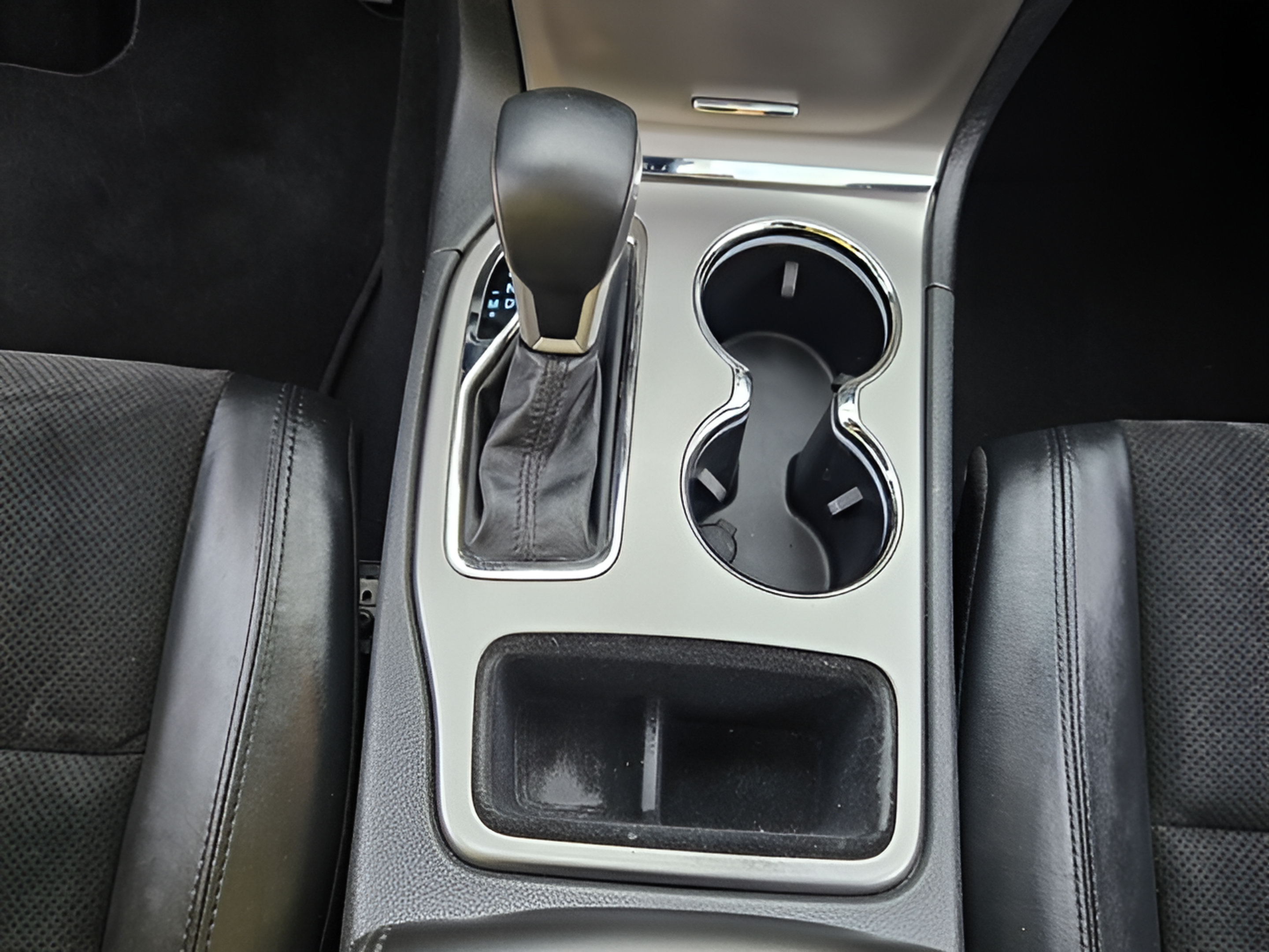 Used 2020 Jeep Grand Cherokee Altitude RWD image 17