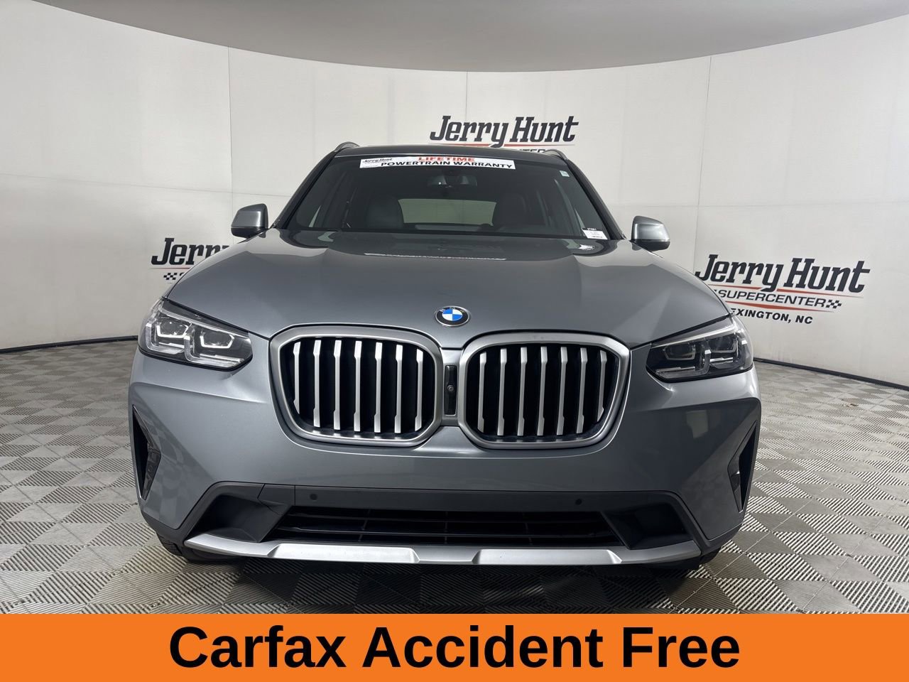 Used 2023 BMW X3 xDrive30i w/ Premium Package AWD/4WD image 3