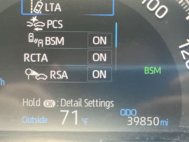 Used 2025 Toyota RAV4 XLE AWD/4WD image 33